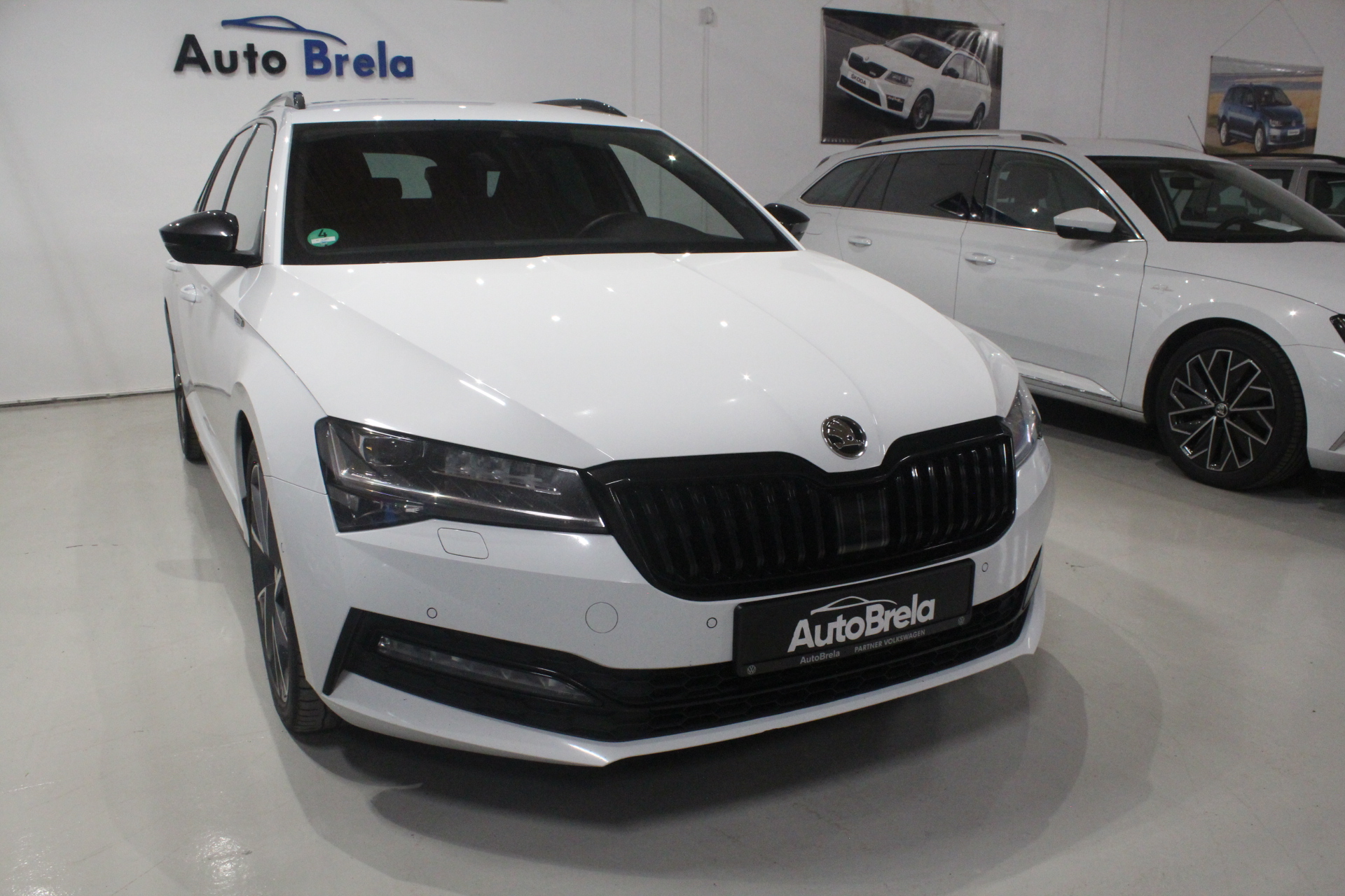 Škoda Superb III 2.0 TDI DSG 4×4 Facelift SportLine Matrix Tažné Info Display - AutoBrela obrázek