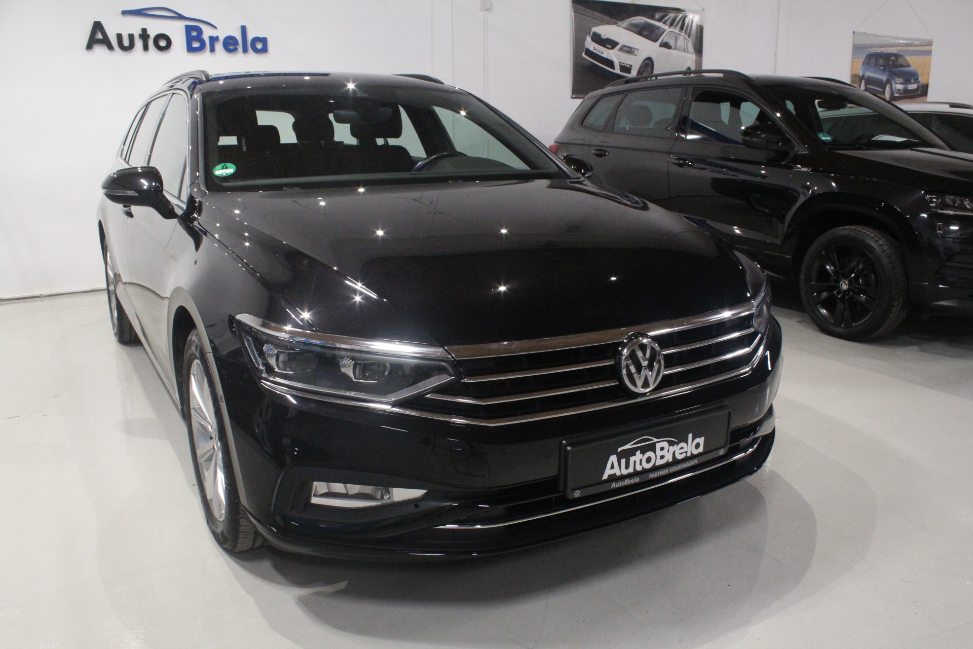 VW Passat B8 2.0 TDI 140kW DSG Facelift info display Matrix Tažné - AutoBrela obrázek