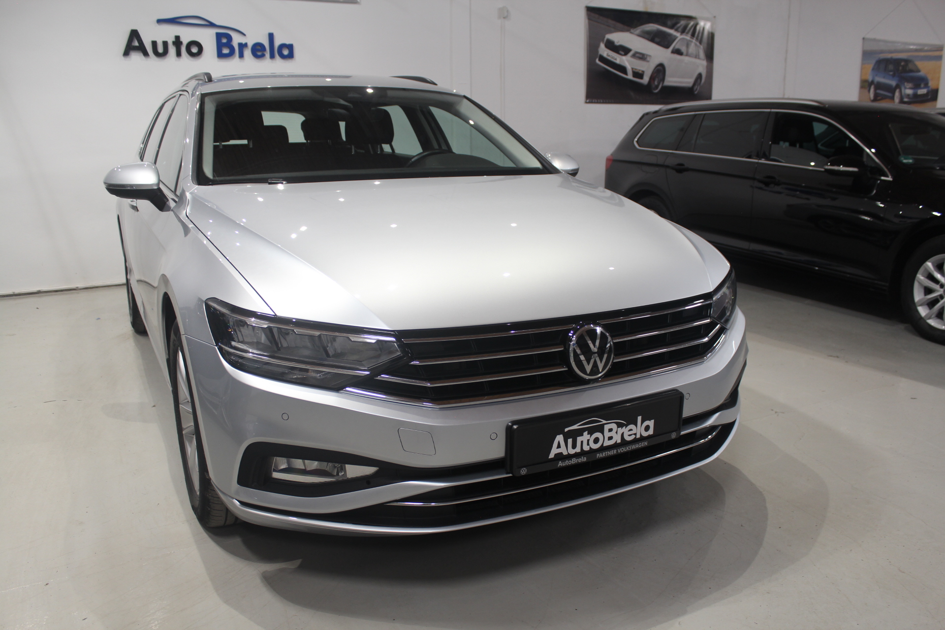 VW Passat B8 2.0TDI DSG 4×4 147kW Facelift Display Nezávislé topení  360″ kamera - AutoBrela obrázek