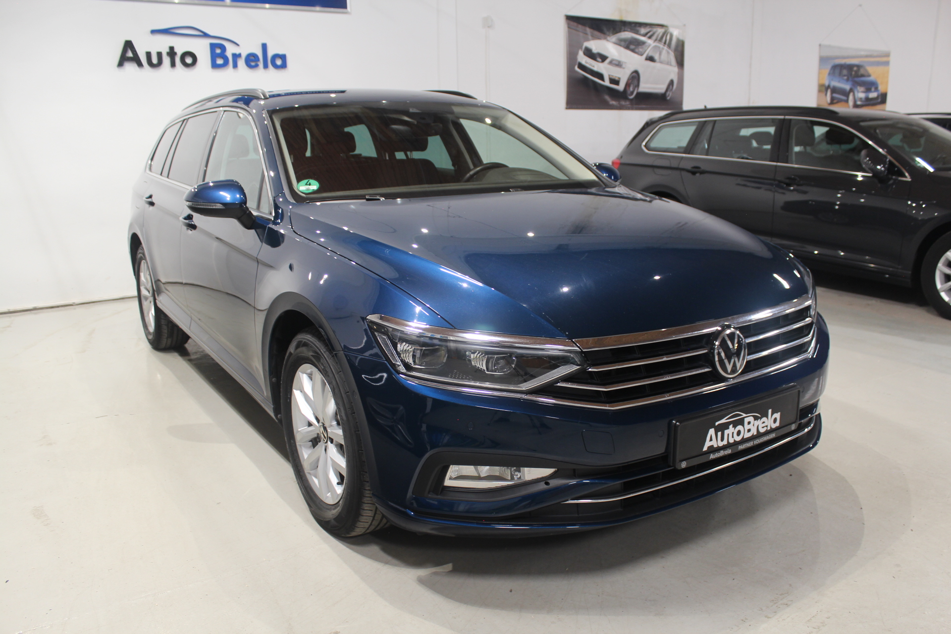 VW Passat B8 2.0 TDI DSG Facelift 110kW 2022 Navigace Matrix Nezávislé topení Tažné - AutoBrela obrázek