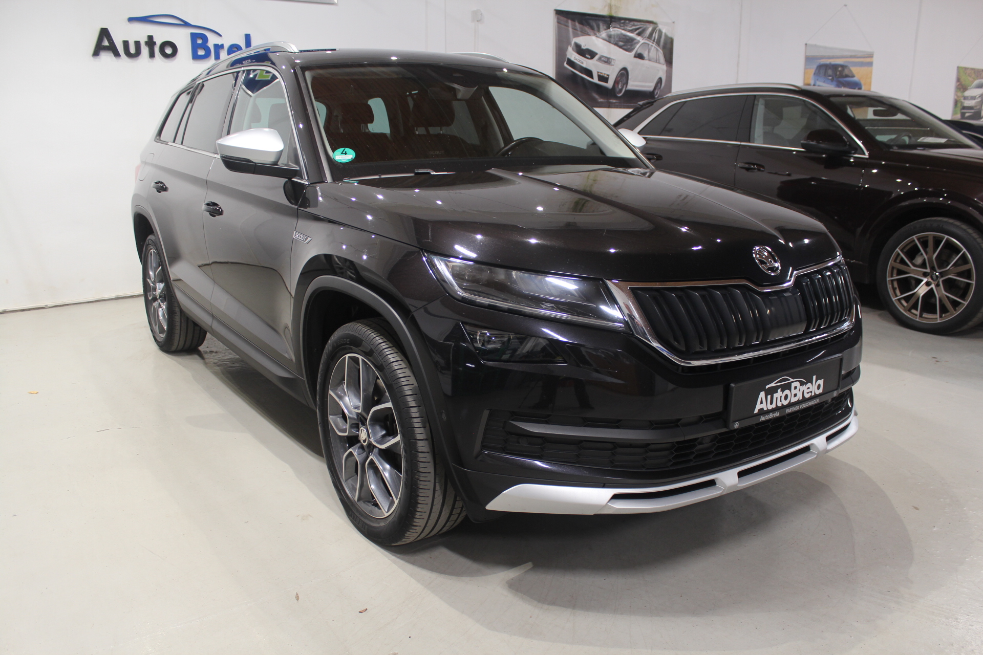 Škoda Kodiaq 2.0 TDI DSG SCOUT 4×4 FULL LED Nezávislé topení  Navigace  Tažné zařízení  Model 2020 - AutoBrela obrázek