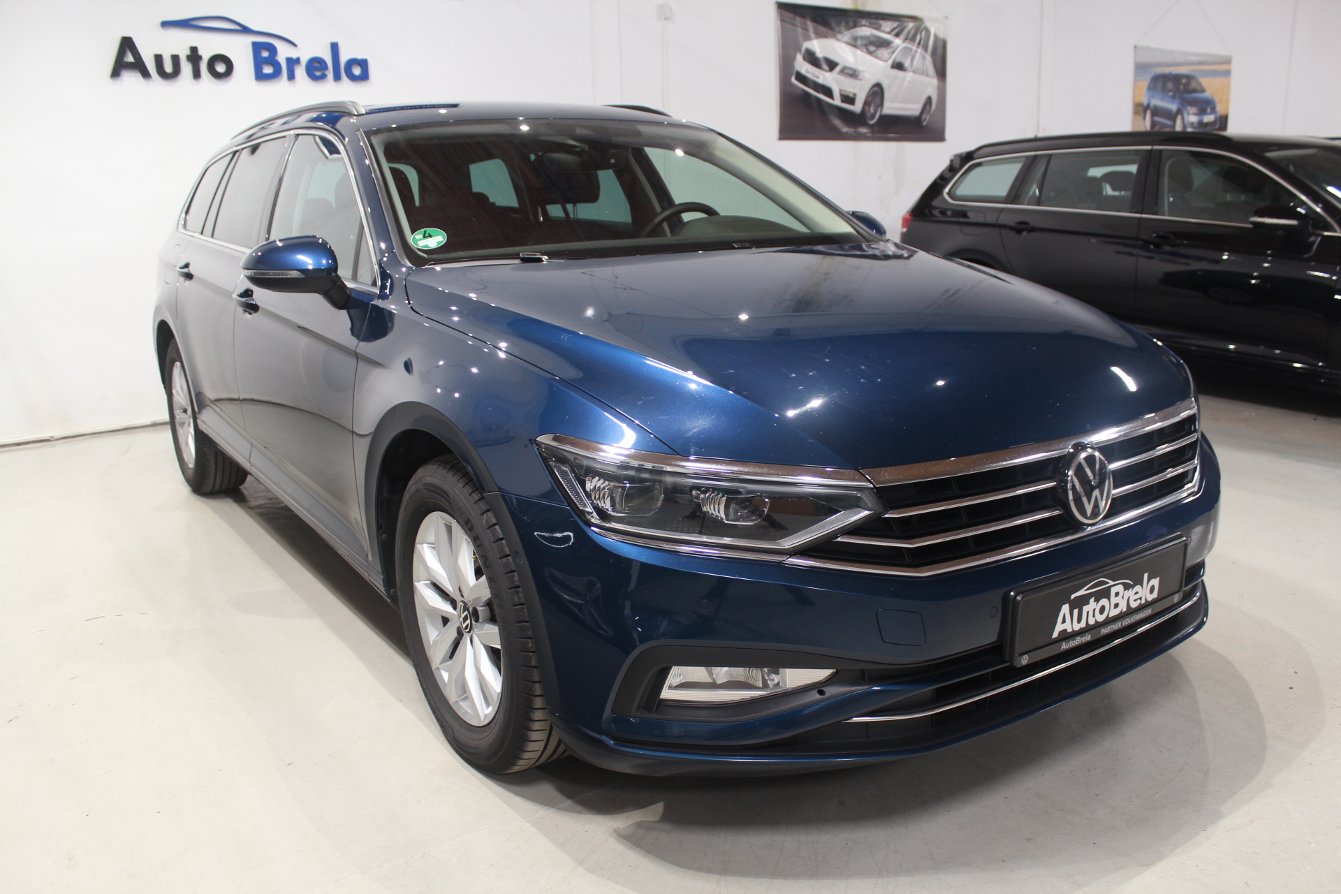 VW Passat B8 2.0 TDI DSG 110kW Facelift Navigace  Matrix  Info diplay  Nezávislé topení 2023 - AutoBrela obrázek