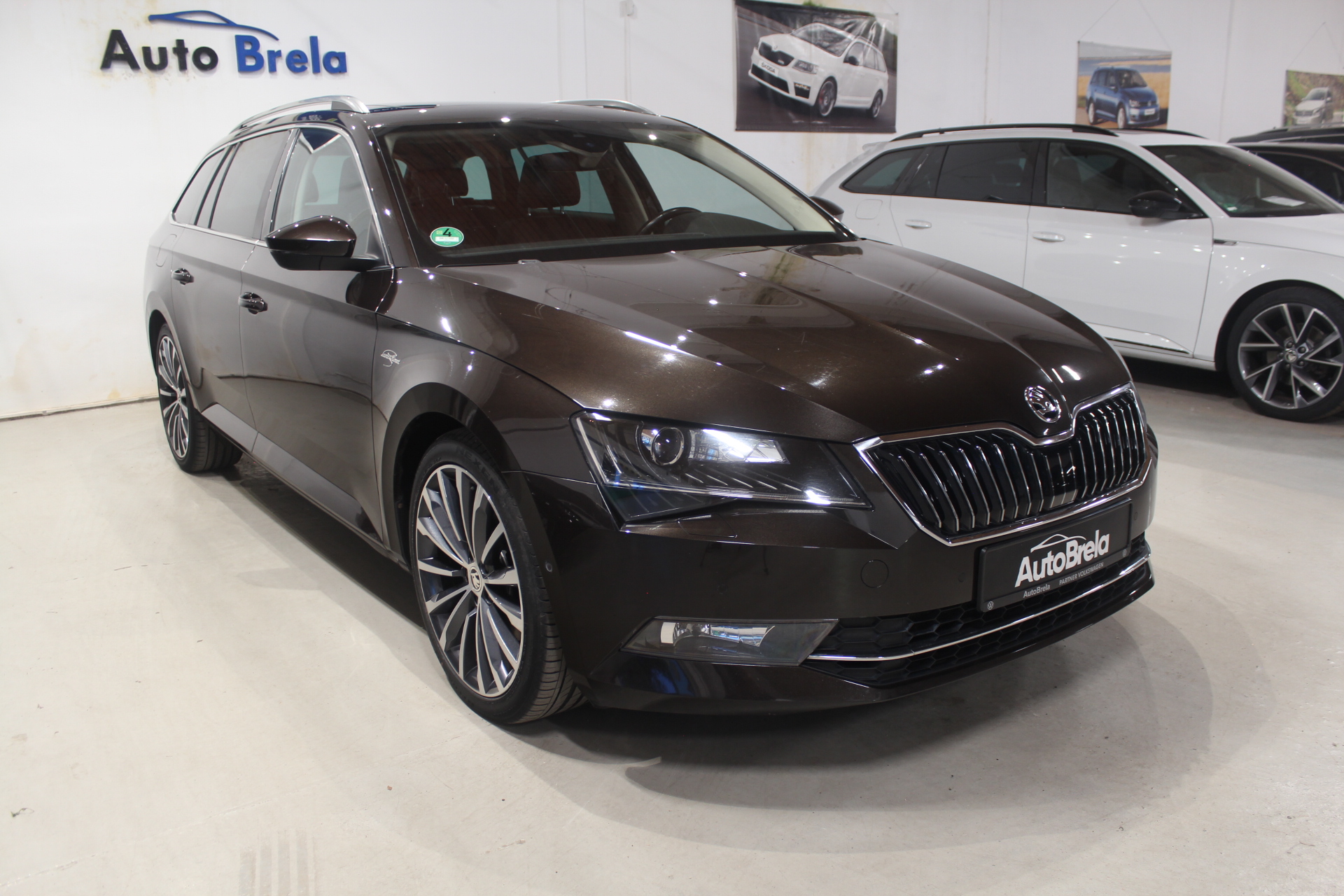 Škoda Superb III 2.0 TDI DSG 4×4 L&K 140kW FULL LED Navigace  Tažné zařízení - AutoBrela obrázek